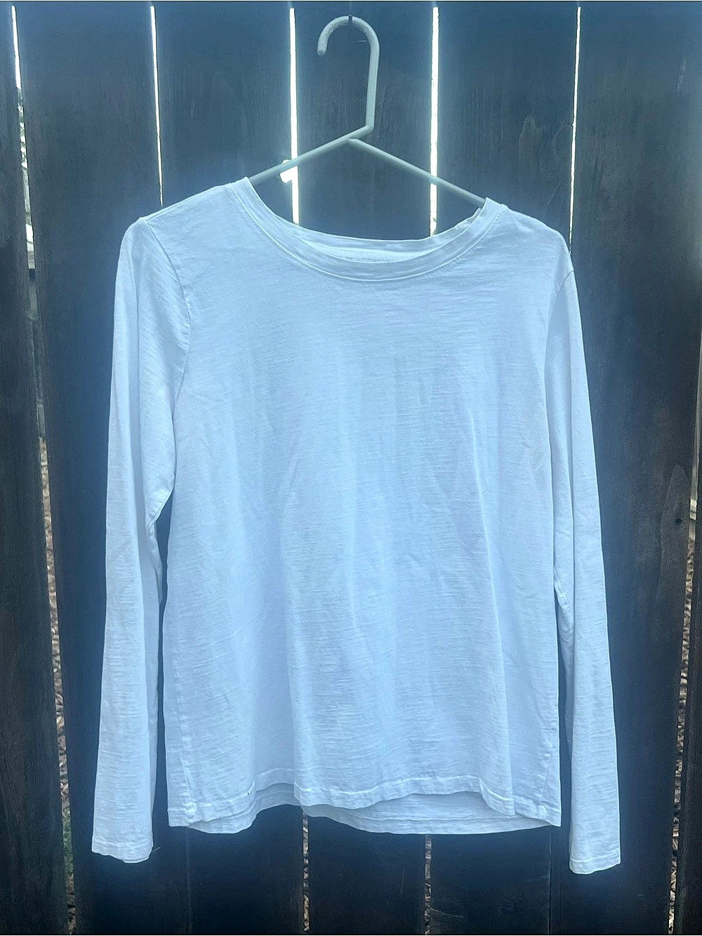 SONOMA The Everyday Tee Long Sleeve Tee in White Size Medium Like New